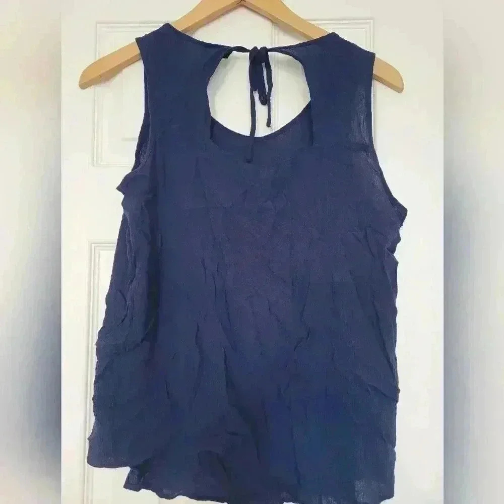 EUC Size M Ana Sleveless Tank Top - Picture 2 of 3